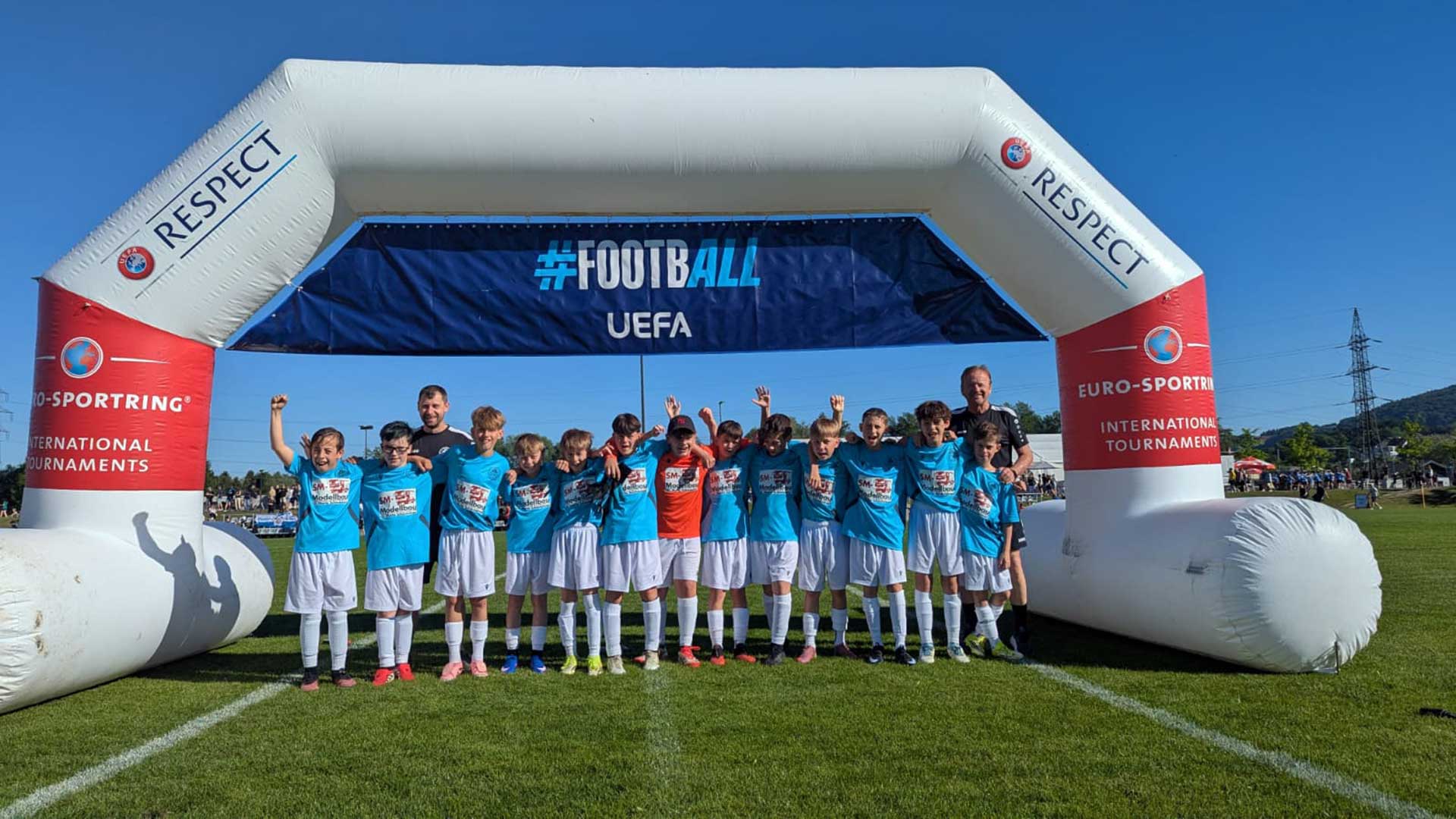 Teamfoto der U12 des SC Pottenstein bei der Mozart Trophy 2026 in Salzburg